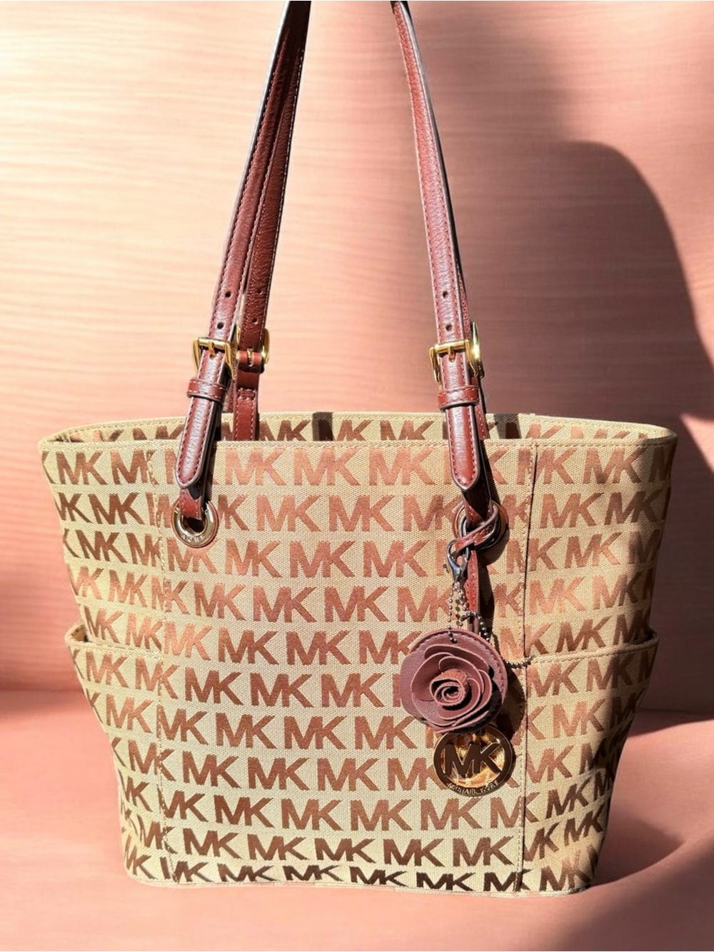 🔥NWOT Michael Kors with COA!
